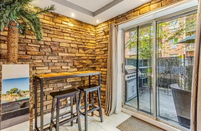 Brooklyn Spacious Space With Private Entrance, Bathroom, & Backyard - Full-Kitchen New York Extérieur photo
