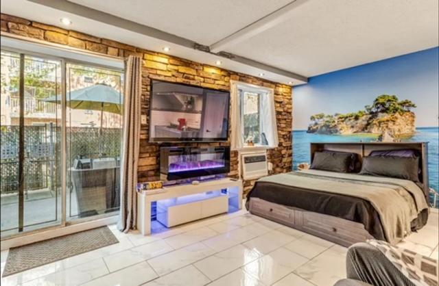 Brooklyn Spacious Space With Private Entrance, Bathroom, & Backyard - Full-Kitchen New York Extérieur photo